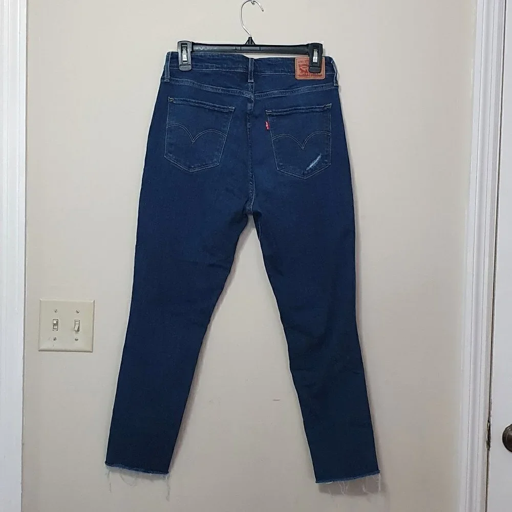 Levi's 721 High Rise Skinny Ankle Distressed Jeans - Picture 14 of 14